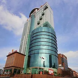 Отель Grand Paragon